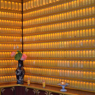 萬(wàn)佛墻的格位除了放佛像還可以用來(lái)放什么呢?